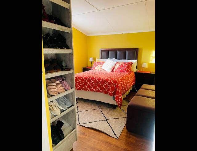 2 BEDROOM HOUSE FOR SALE IN KWAZAKHELE